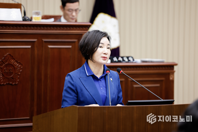 구리시의회 양경애의원 발언 모습. 구리시의회 제공.