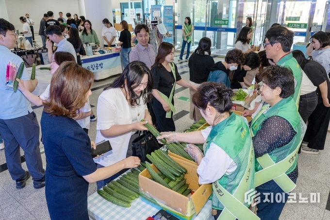 환경의 날 맞아 채식 캠페인 전개 사진.서구청 제공
