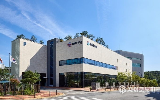 11일 에이직랜드(445090, 대표이사 이종민)가 미국의 글로벌 종합 반도체 기업(IDM, Integrated Device Manufacturer) 기업과 차량용 반도체 설계 공급 계약을 체결했다고 밝혔다. /사진=에이직랜드