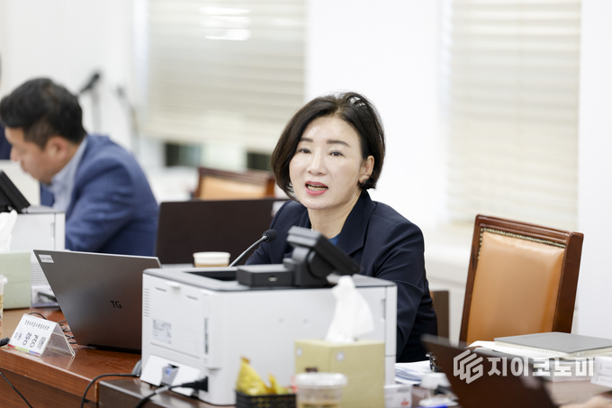 양경애의원 발언 모습.