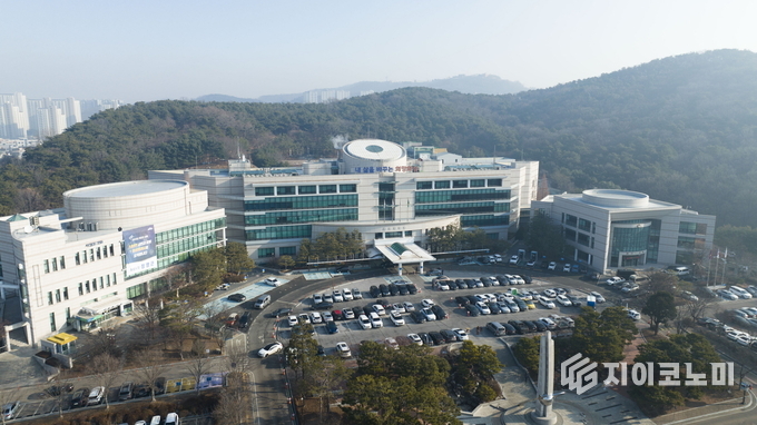 화성시청 전경.