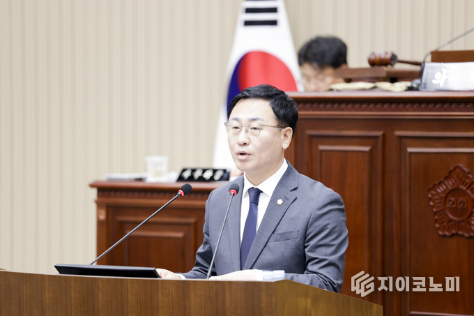 김성태부의장 발언 모습. 구리시의회 제공.