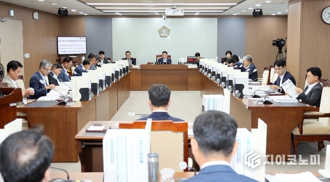 충남도의회 예산결산특별위원회, 2024회계연도 기금 결산, 예비비 지출승인안 심사’