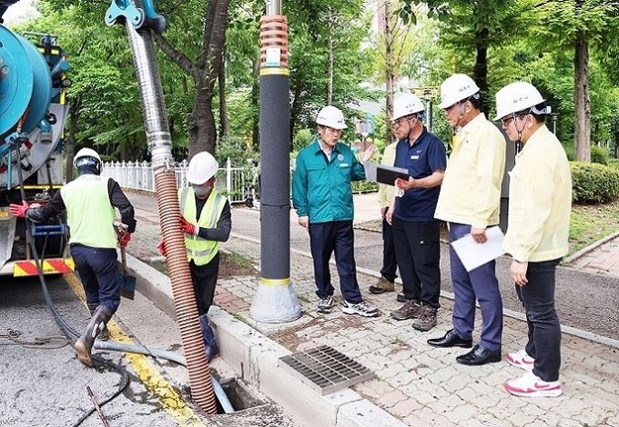 재해취약지역을 집중점검하고 최병갑 부시장 (사진=파주시)