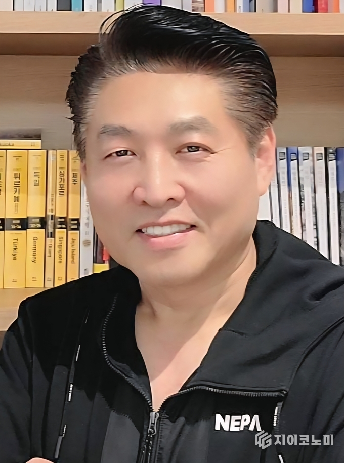 한국중소벤처포럼. 김영욱 위원장