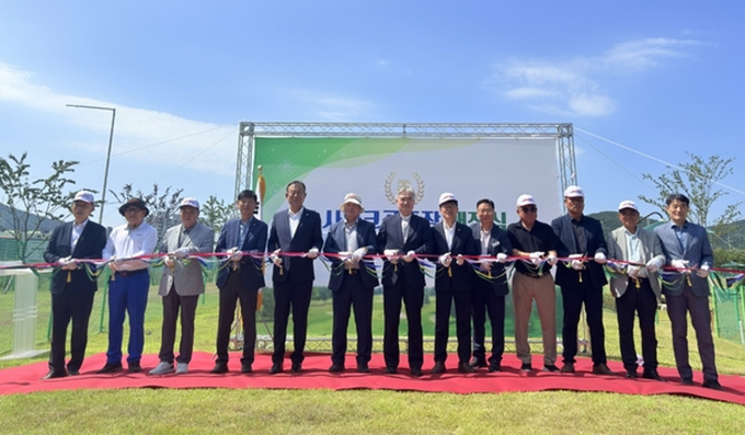 창원특례시 진해구는 7월 9일 18홀 규모의 '소사파크골프장' 개장식을 개최했다