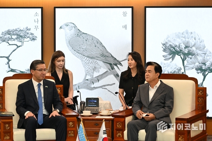 ‘김태흠 지사·주한 우즈베키스탄 대사’…교류·협력 확대 방안 모색
