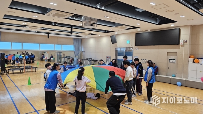 지난해 장애아동 대상 겨울방학 ‘돌봄체육교실’ 운영 사진. 금천구 제공.
