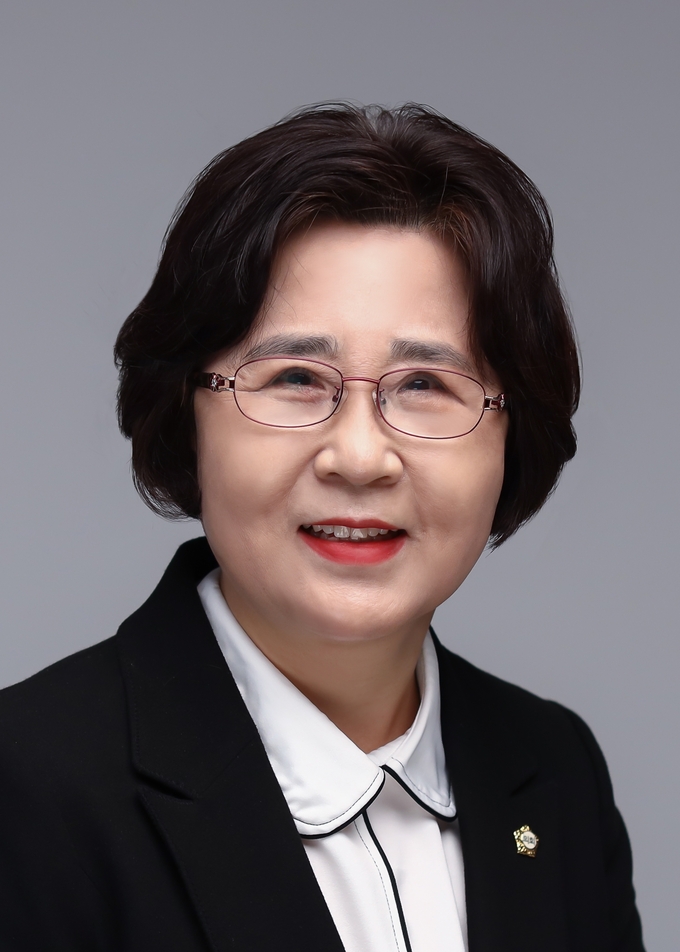 민경매 군의원