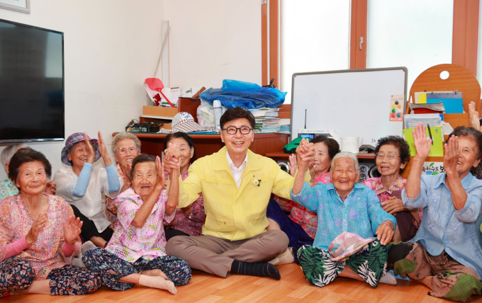보성군은 지류형 1만 원권 상품권과 촘촘한 밀착 행정으로 소비쿠폰 지급률 83%를 달성했다. 보성군 제공
