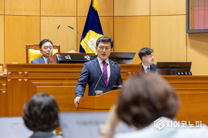 구로구의회 국민의힘 김철수 의원의 발언 모습. 