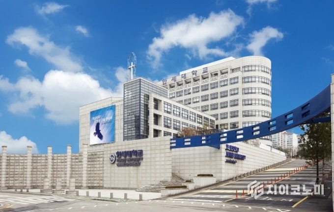 한세대학교 평생교육원이 오는 9월 개강하는 2025학년도 2학기 전문과정 수강생을 모집한다. 지역사회 평생학습 허브 역할을 자임하며 실무·자격·취미 등 다양한 강좌를 개설했다. /사진=한세대