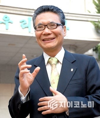 <strong>이승영 목사는 “그리스도인은 날마다 삶 속에서 근신하며 마라나타! 할렐루야! 예수님 아멘이 있어야 한다. 고 전했다.</strong>