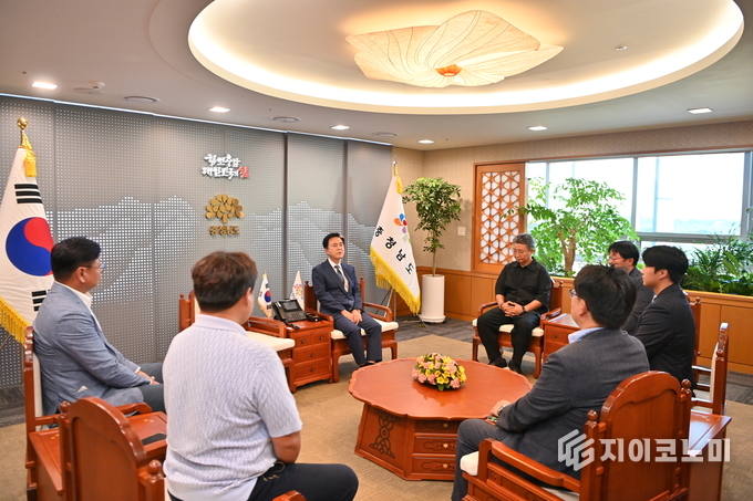 김태흠 충남도지사, ‘우성호 대표 해외통상자문관 위촉’