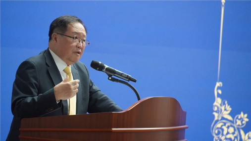 이상천 동명대 총장이 지난 4일 동명대학교 중앙도서관 강당에서 열린 확대교수회의에서 새 비전을 선포하고 있다. 사진 동명대학교
