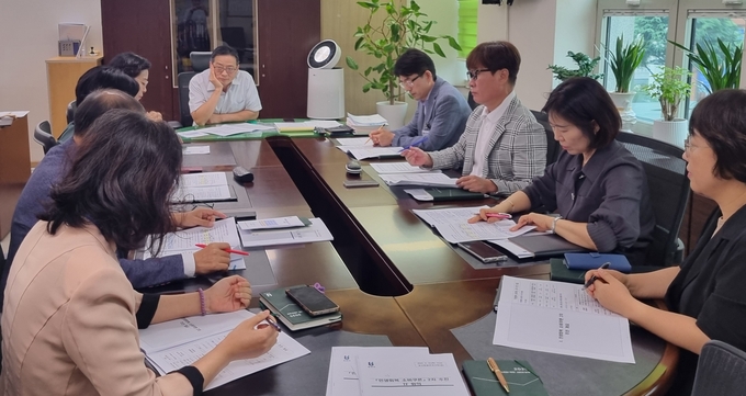 남동경 부시장을 주재로 민생회복 소비쿠폰 2차 지급을 위한 전담팀(TF) 회의를 열고 준비 상황을 점검했다.