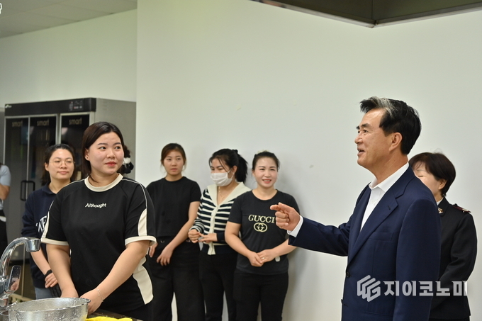 김태흠 지사, 민선8기 4년차 시군 방문 7번째 일정 ‘보령시 가족센터’ 방문