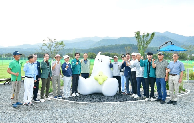 경산시 하양읍 대조리 구 시민운동장 부지에 총 27홀 규모로 조성된 하양물빛파크골프장(경산시 사진제공)