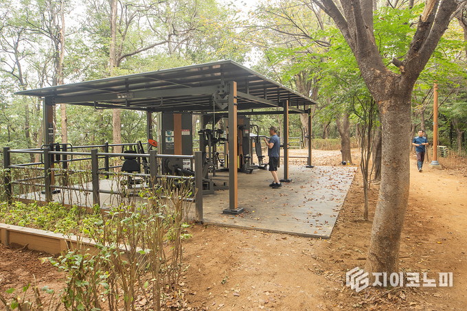지양산 내 야외 운동공간 조성사진. 양천구 제공.