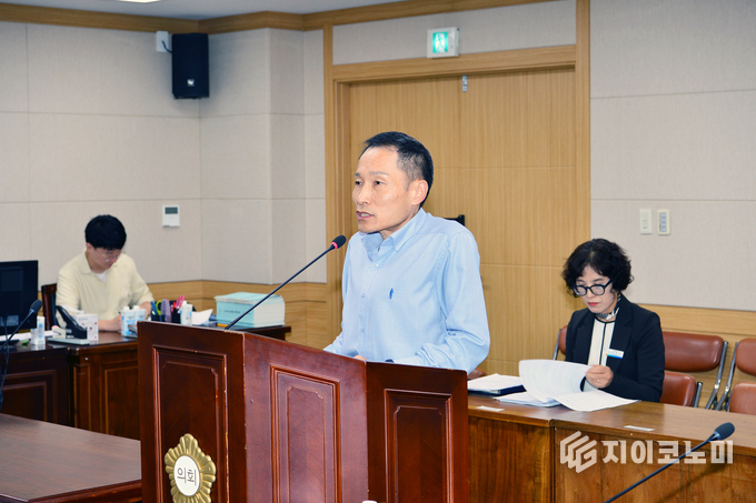 박문섭 광양시의회 의원이 발의한 '광양시 일본군위안부 피해자 기념사업 지원 및 평화의 소녀상 보호ㆍ관리 조례안'이 10월 23일 제342회 임시회 제4차 본회의에서 통과됐다. 광양시의회 제공