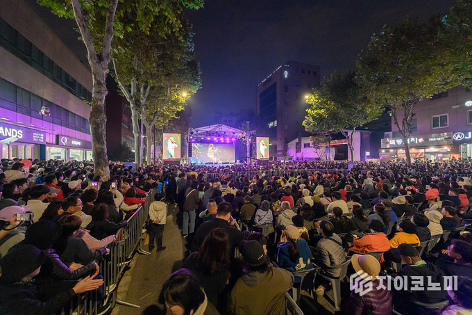 ‘제2회 양천가족 거리축제’ 음악콘서트 모습..
