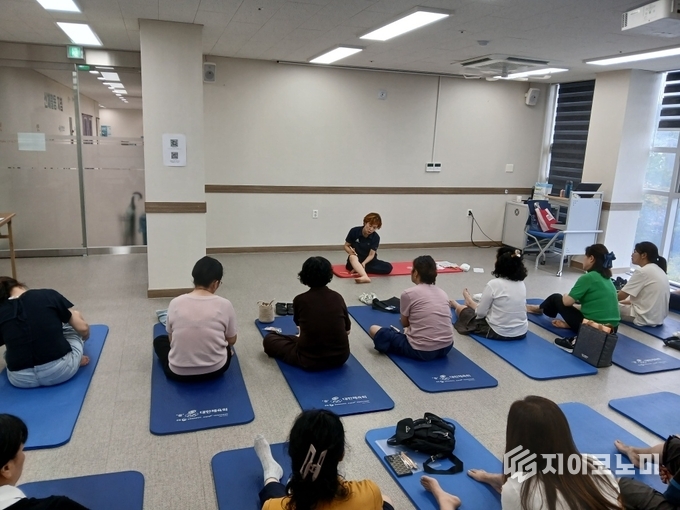아산시, 독거노인 건강관리 매니저 양성교육(발 마사지)