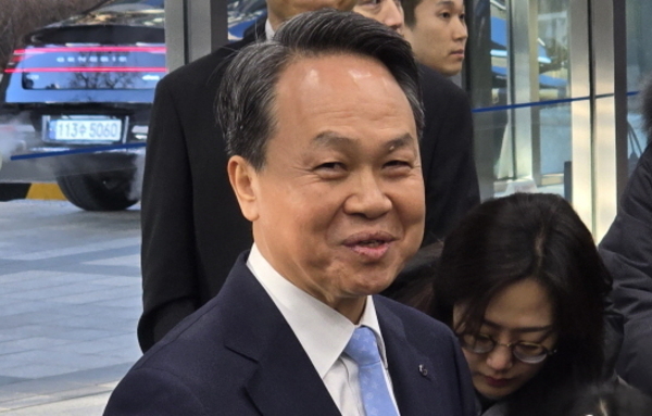 신한 진옥동, 최종 단독 후보로… 주주환원·내부통제 강화에 드라이브