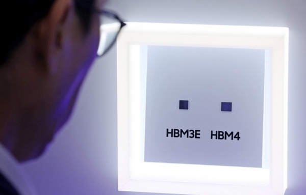 삼성전자, 설 이후 HBM4 첫 양산 출하… AI 메모리 판도 뒤흔든다