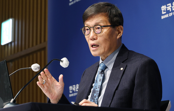 韓 국가부채 경고음 커진다…“부채 60 넘으면 저금리 함정”