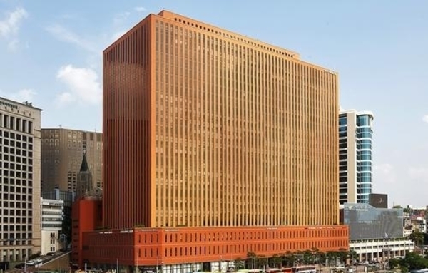 서울스퀘어, 1조2800억 원에 매각…한국투자리얼에셋운용 품으로