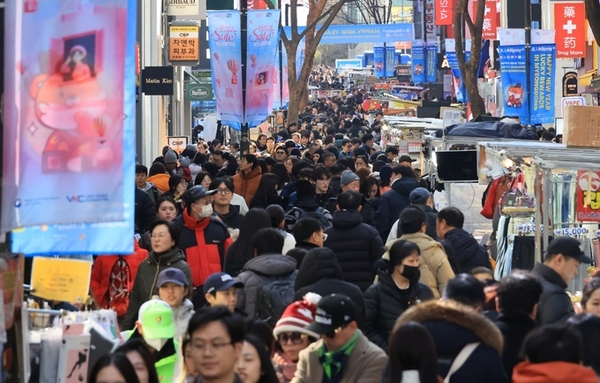 작년 1인당 국민소득 3만6,855달러…원화 절하에 0.3 성장 그쳐