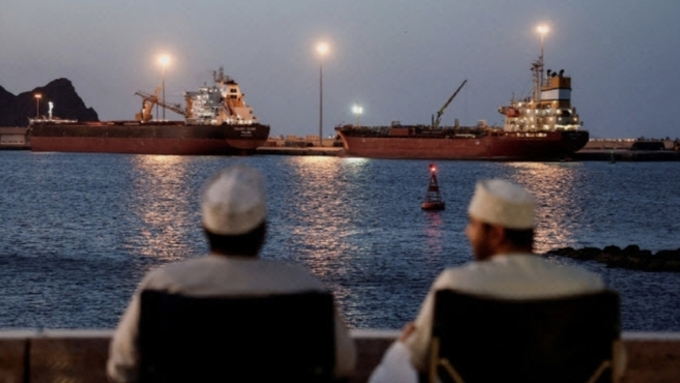 국제유가 5 급락…호르무즈 긴장 완화 기대에 시장 숨 고르기