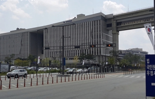 쓰레기장에서 드러난 정부 보안 민낯…국토부 ‘대외비’ 무더기 유출