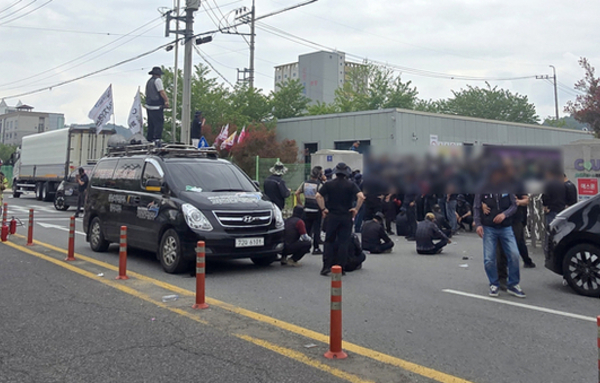 CU 진주물류센터 집회 충돌…조합원 1명 사망