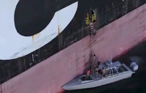 미·이란 ‘해상 봉쇄 맞대응’…호르무즈發 에너지 충격 현실화