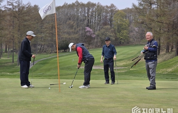 제27회 골프가이드배 남여아마추어 골프대회, 홋카이도서 성황