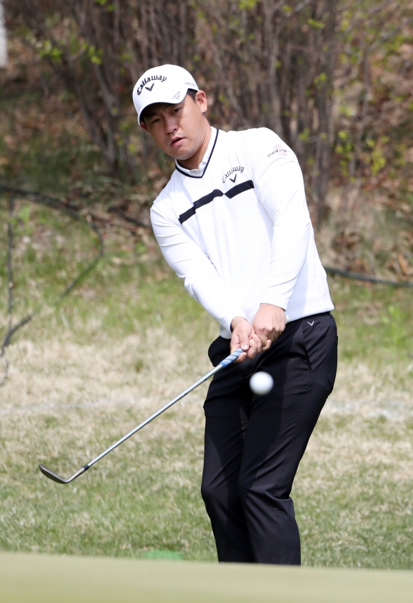 KPGA 코리안투어 개막전 1R 공동 선두에 오른 박정호 (사진제공 = KPGA 제공)
