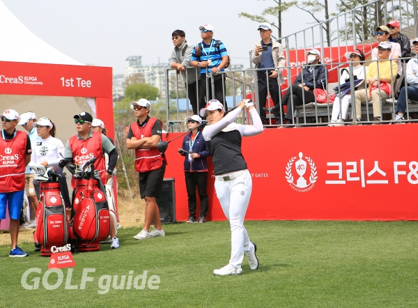 CreaS F&C 제40회 KLPGA 챔피언십 1R 장수연 티 샷