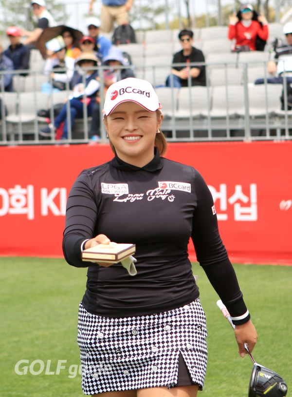 CreaS F&C 제40회 KLPGA 챔피언십 1R 장하나 1번홀 티 샷