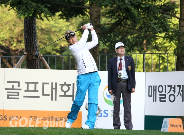 제37회 GS칼텍스 매경오픈 1R 이태희 10번홀 티 샷