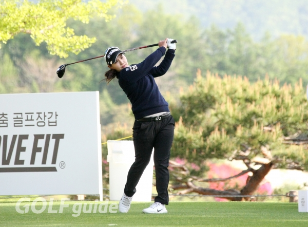 제5회 교촌 허니 레이디스 오픈 1R 김보배 티 샷