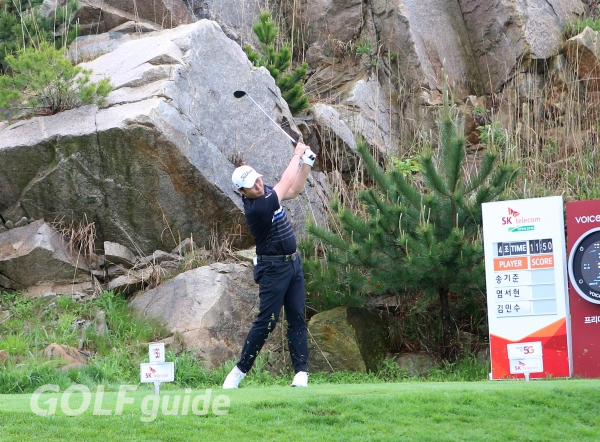 SK telecom OPEN 2018 1R 송기준 1번홀 티 샷