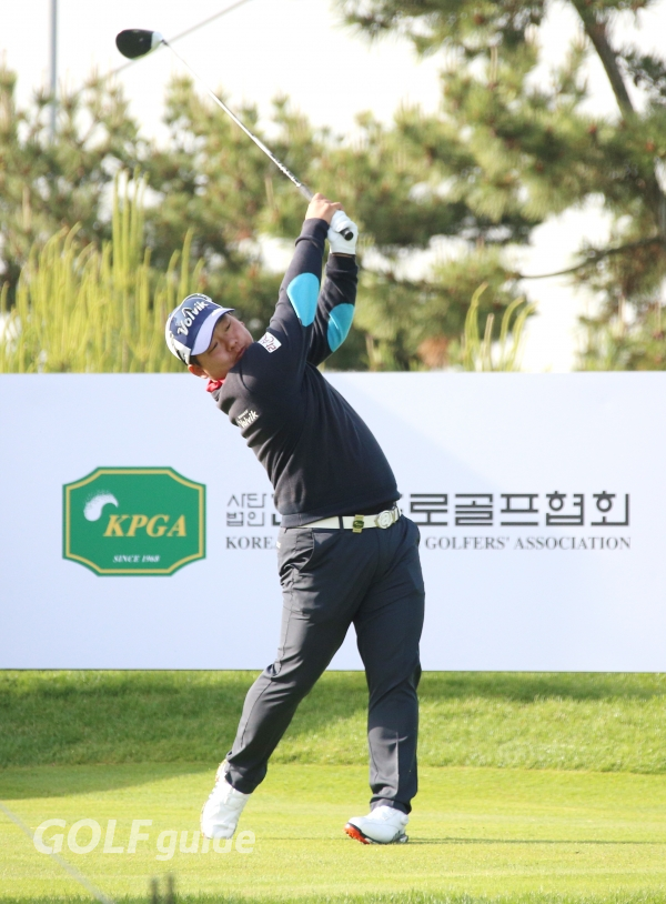 제네시스 챔피언십 1R 김기환 11번홀 티 샷