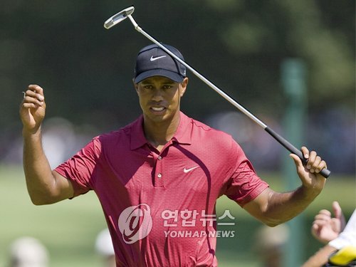2007년 PGA챔피언십 최종 라운드 더위와 싸우는 타이거 우즈