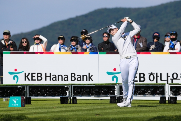 박성현 6번홀 드라이버 샷