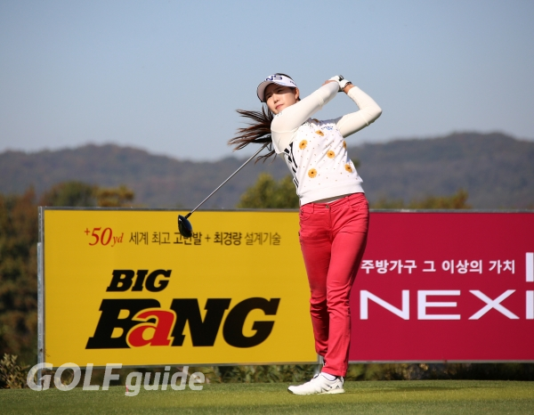KB금융 스타챔피언십 2R 김지윤 티 샷