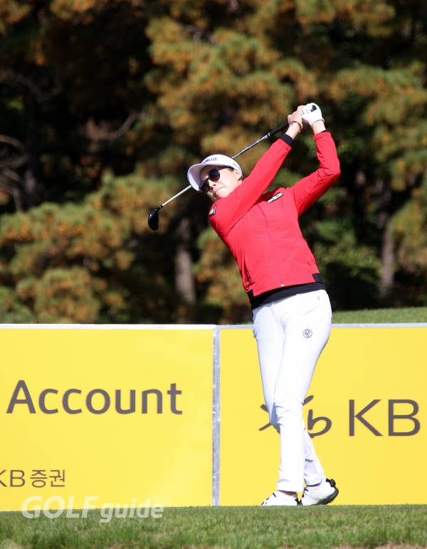 KB금융 스타챔피언십 2R 안시현 티 샷