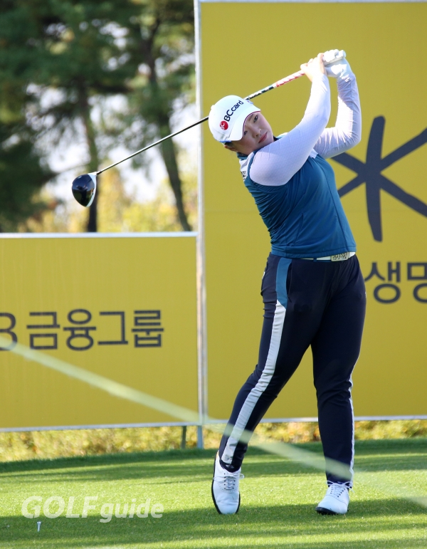 장하나의 부드러운 티 샷...KB금융 스타챔피언십 2R
