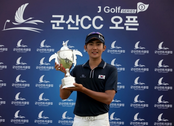 아마추어 선수로 KPGA 코리안투어에서 우승한 역대 8번째 선수가 된 이수민