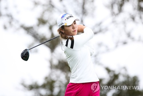 지난해 SK네트웍스 서울경제 레이디스 클래식 당시 홍예은.사진=KLPGA, 연합뉴스 자료사진